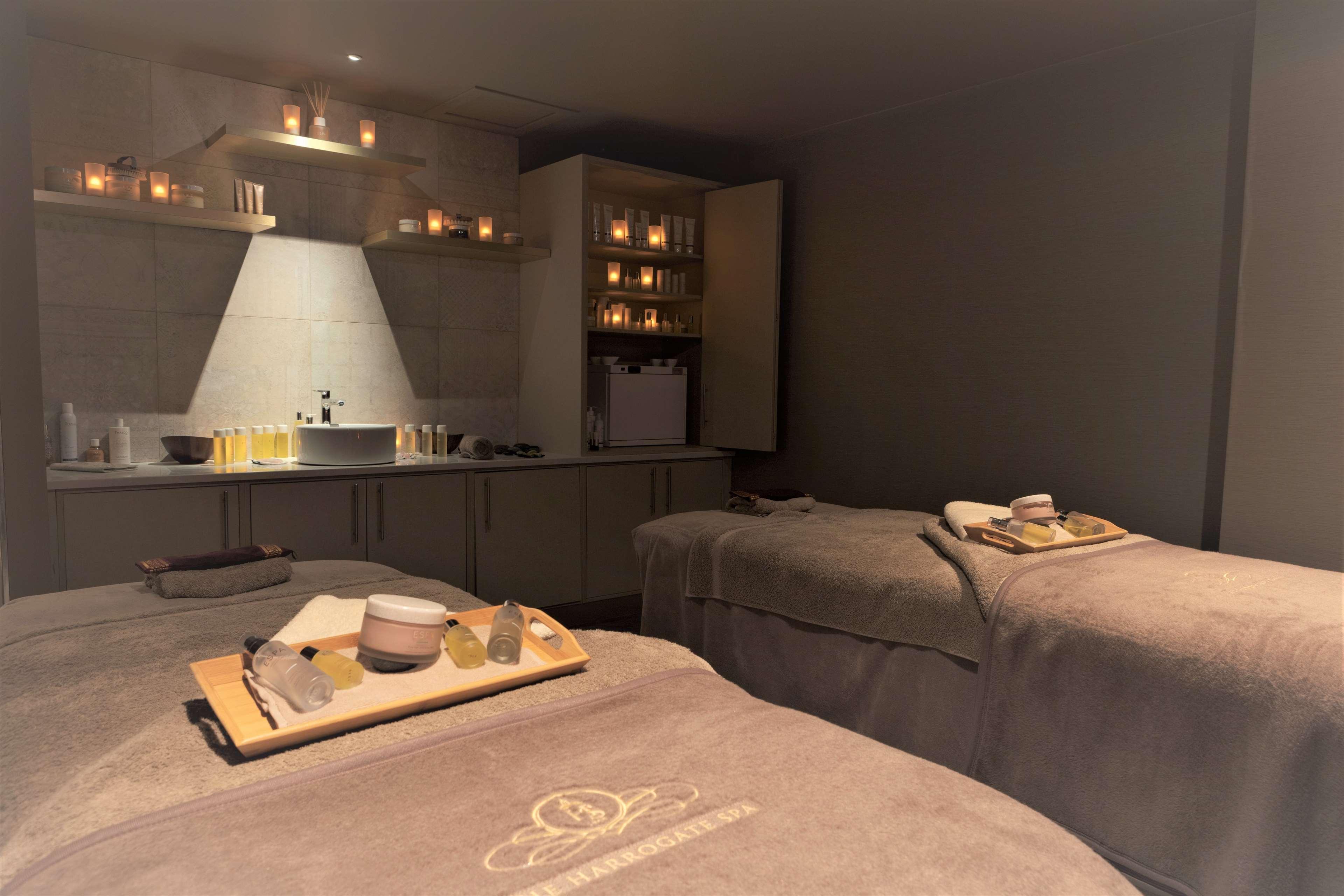 Doubletree By Hilton Harrogate Majestic Hotel & Spa Екстер'єр фото