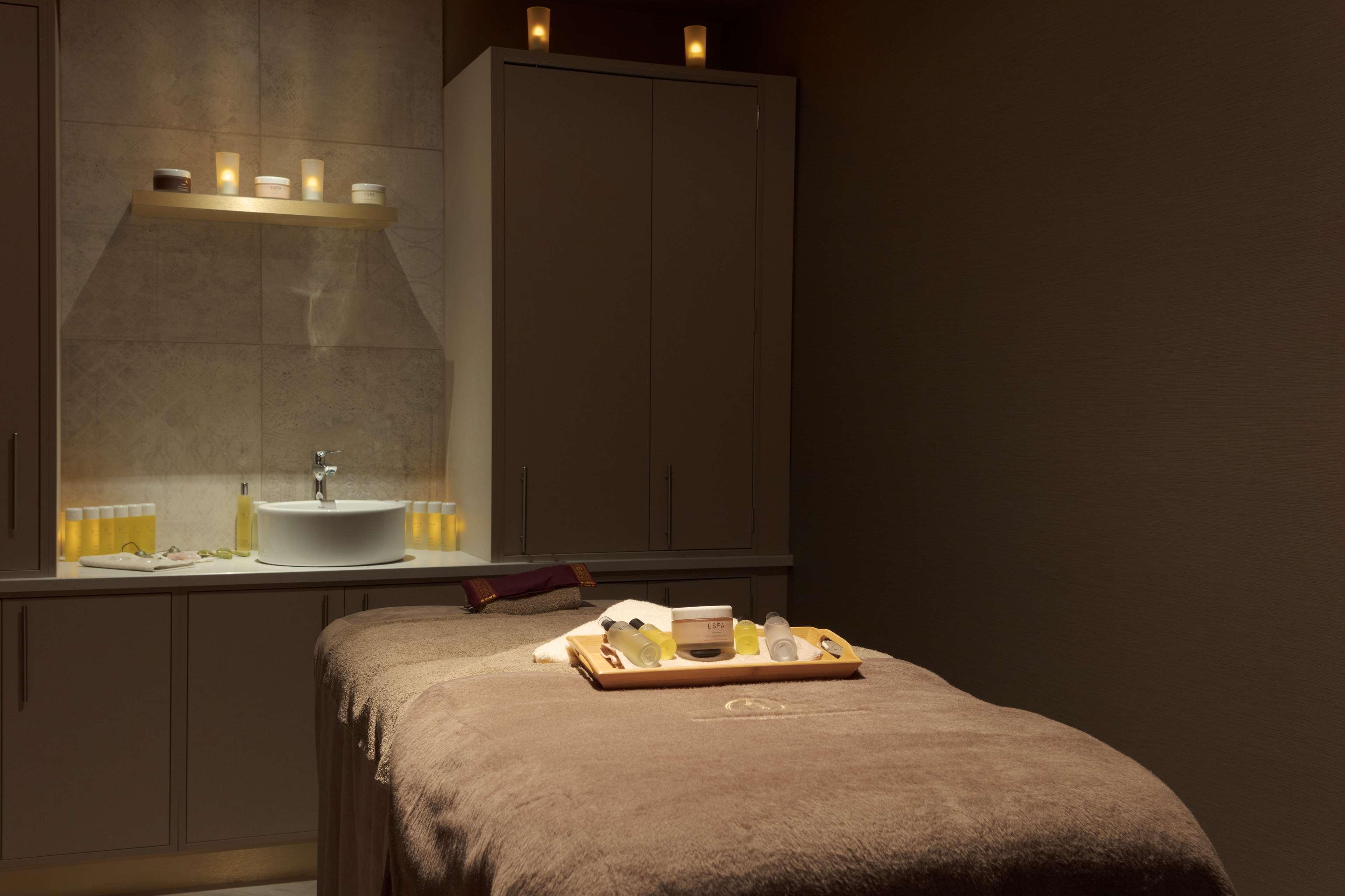 Doubletree By Hilton Harrogate Majestic Hotel & Spa Екстер'єр фото