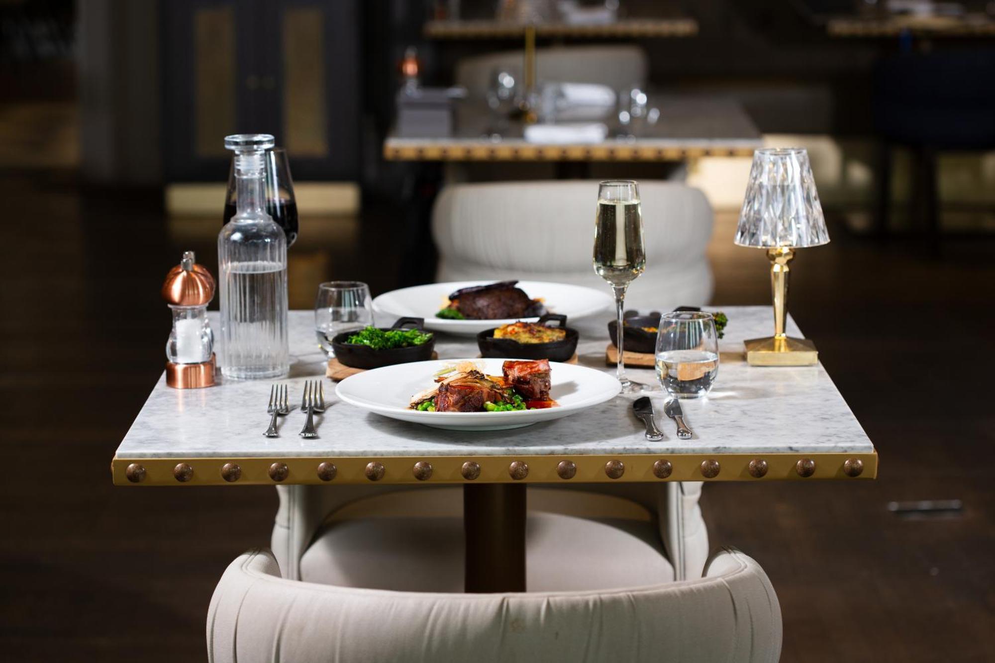 Doubletree By Hilton Harrogate Majestic Hotel & Spa Екстер'єр фото