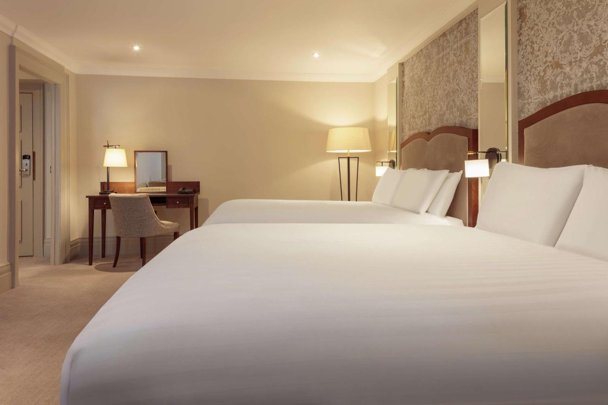 Doubletree By Hilton Harrogate Majestic Hotel & Spa Екстер'єр фото
