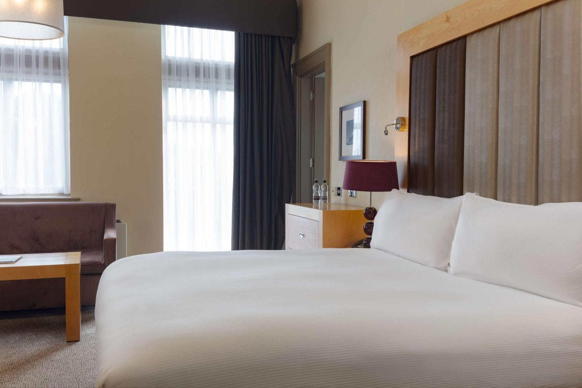 Doubletree By Hilton Harrogate Majestic Hotel & Spa Екстер'єр фото